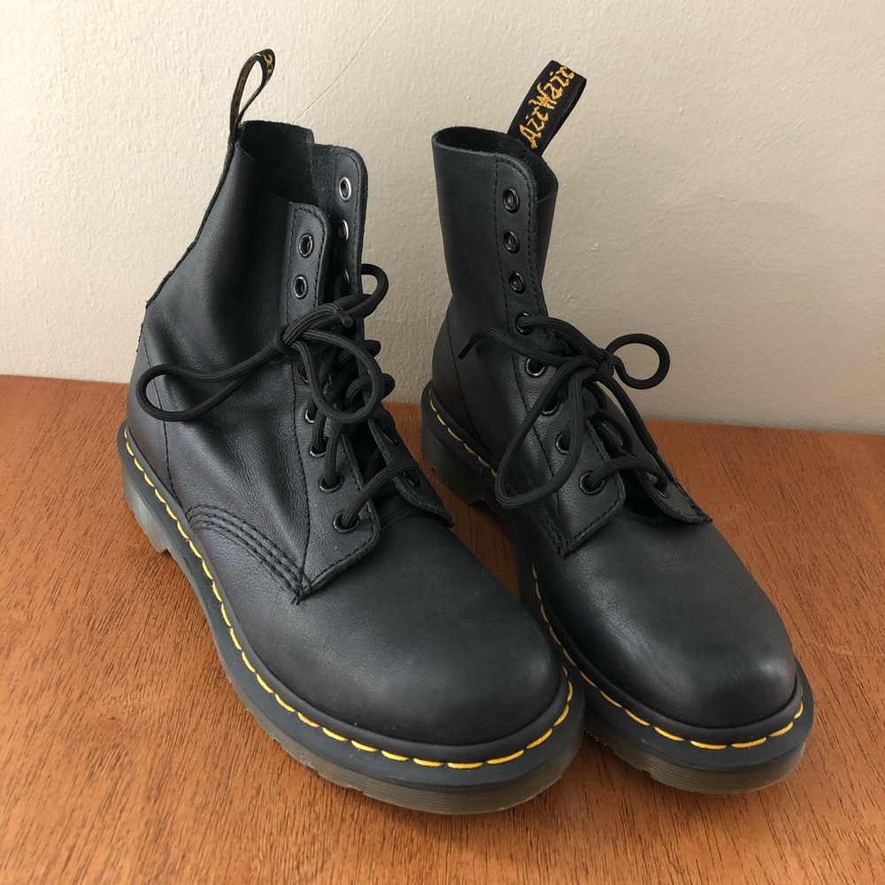 Doc Martens- practically new!